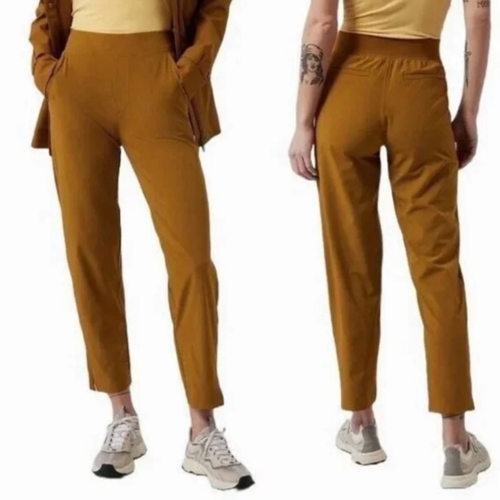 Athleta Brooklyn Ankle Pant in Gold, Size 12